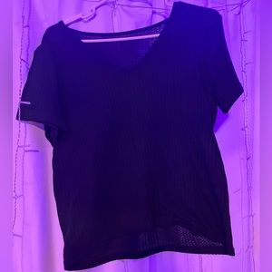 Black knitted tee